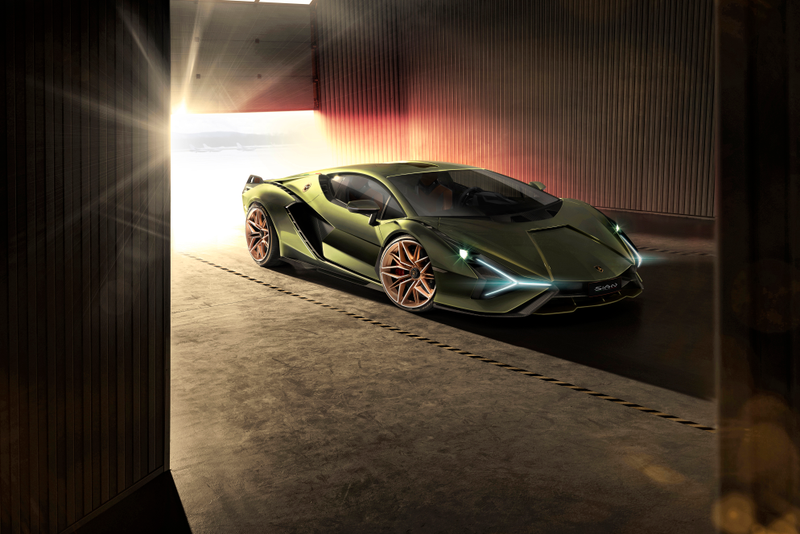 Illustration for article titled The 2020 Lamborghini Sián Is Here With 819 HP And A Hybrid V12